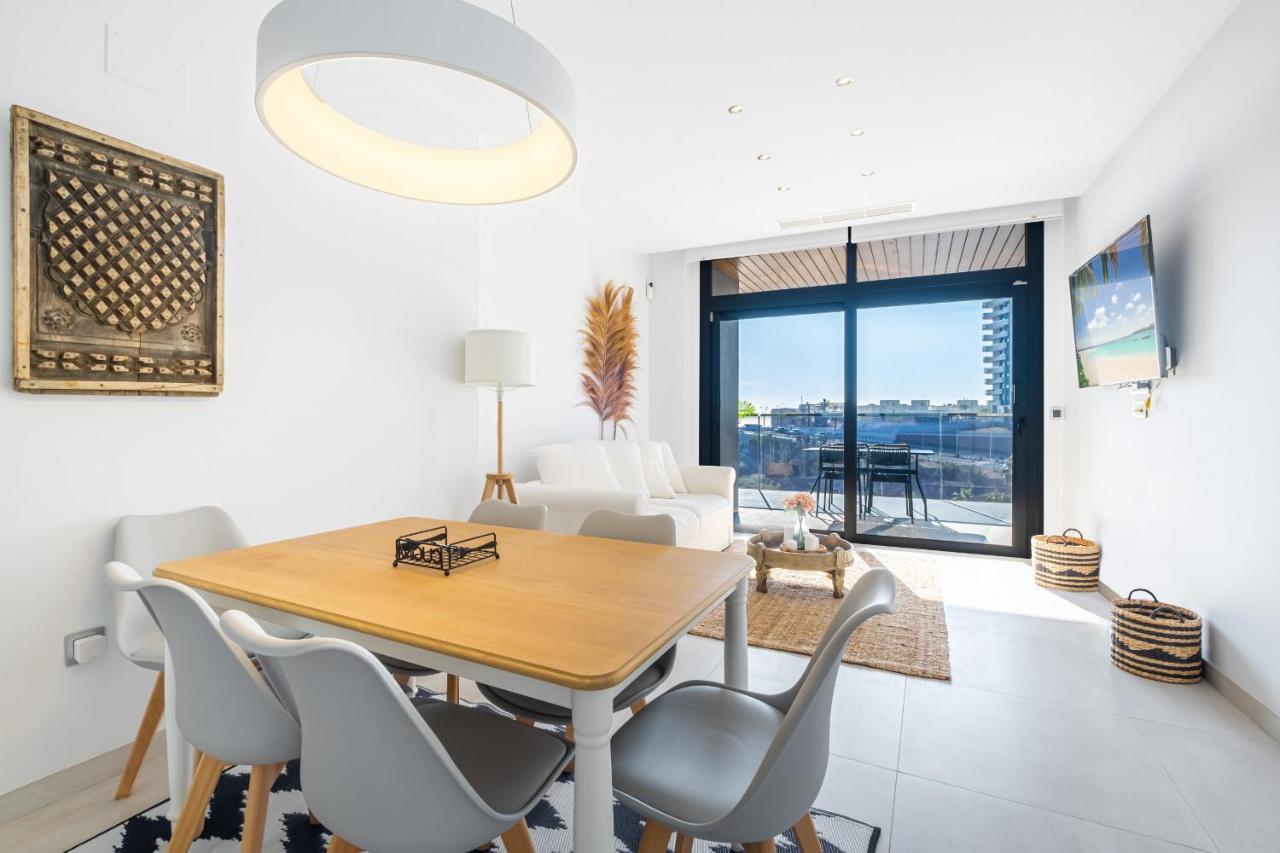 Sunset Waves Deluxe Apartments Poniente Beach Resort Benidorm Esterno foto