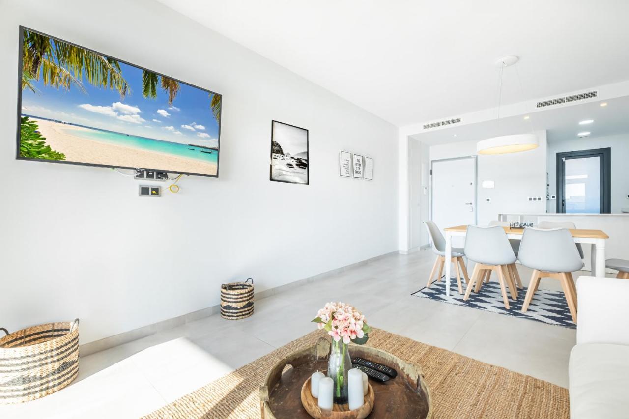 Sunset Waves Deluxe Apartments Poniente Beach Resort Benidorm Esterno foto