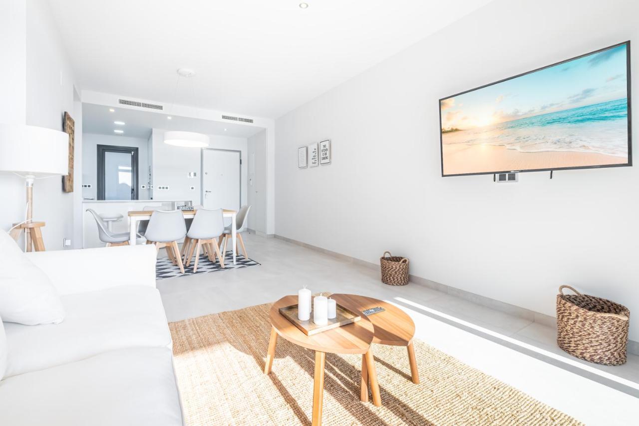 Sunset Waves Deluxe Apartments Poniente Beach Resort Benidorm Esterno foto