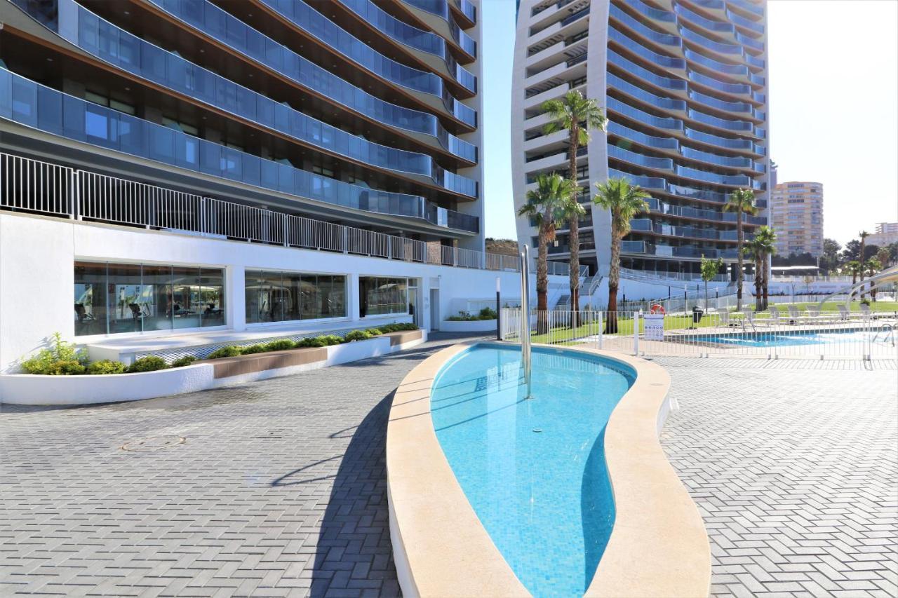Sunset Waves Deluxe Apartments Poniente Beach Resort Benidorm Esterno foto