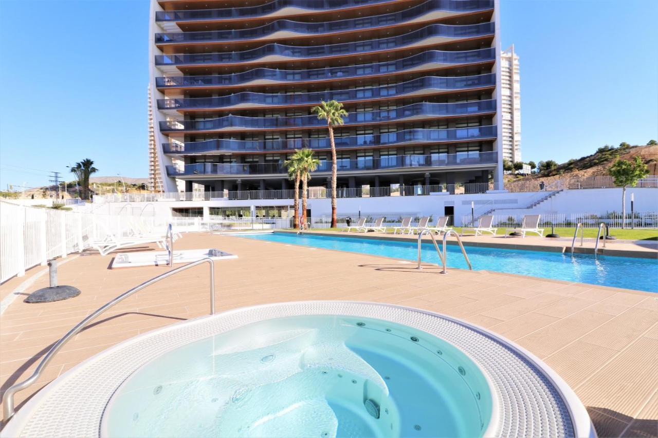 Sunset Waves Deluxe Apartments Poniente Beach Resort Benidorm Esterno foto