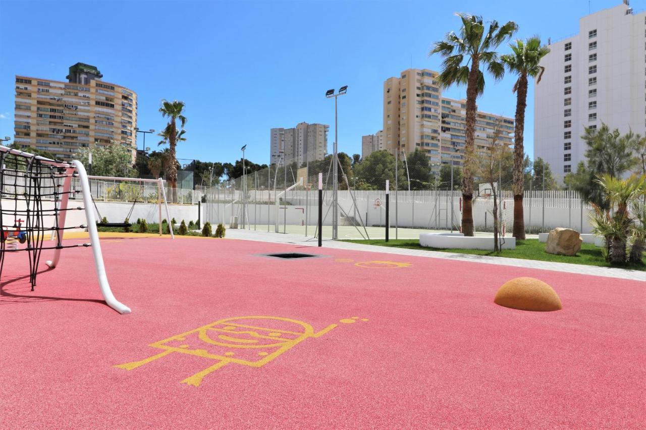 Sunset Waves Deluxe Apartments Poniente Beach Resort Benidorm Esterno foto