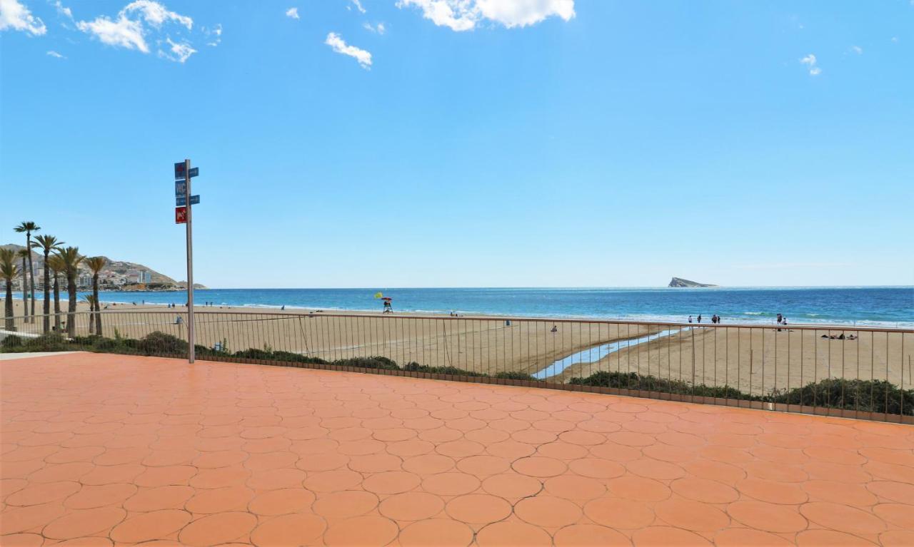 Sunset Waves Deluxe Apartments Poniente Beach Resort Benidorm Esterno foto
