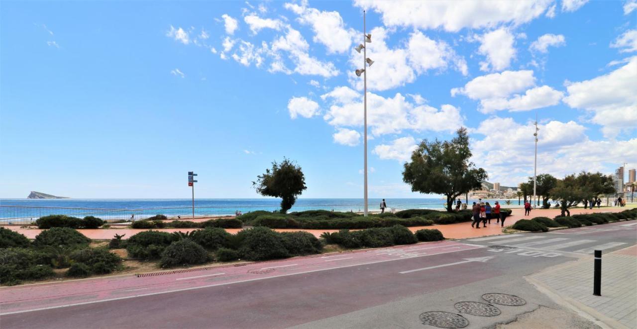 Sunset Waves Deluxe Apartments Poniente Beach Resort Benidorm Esterno foto