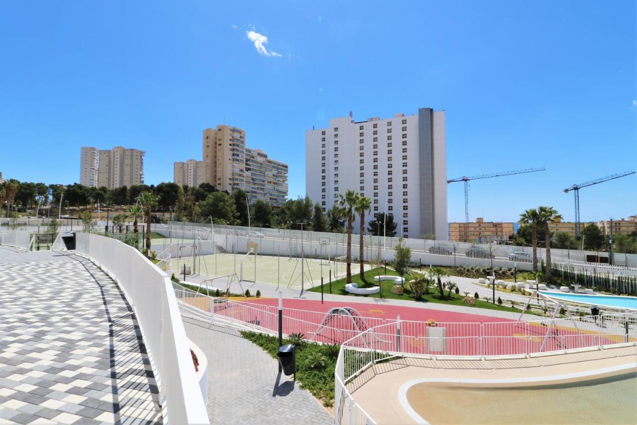 Sunset Waves Deluxe Apartments Poniente Beach Resort Benidorm Esterno foto