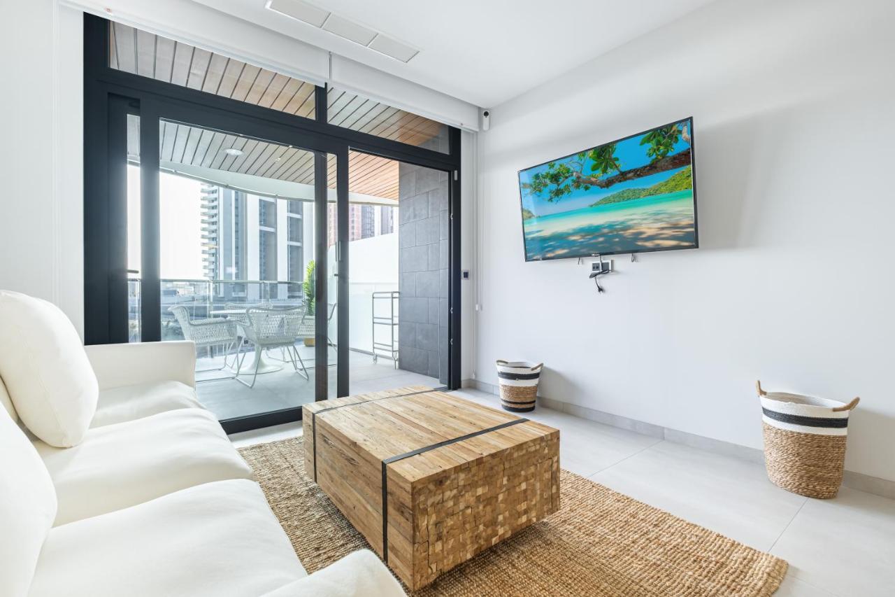 Sunset Waves Deluxe Apartments Poniente Beach Resort Benidorm Esterno foto