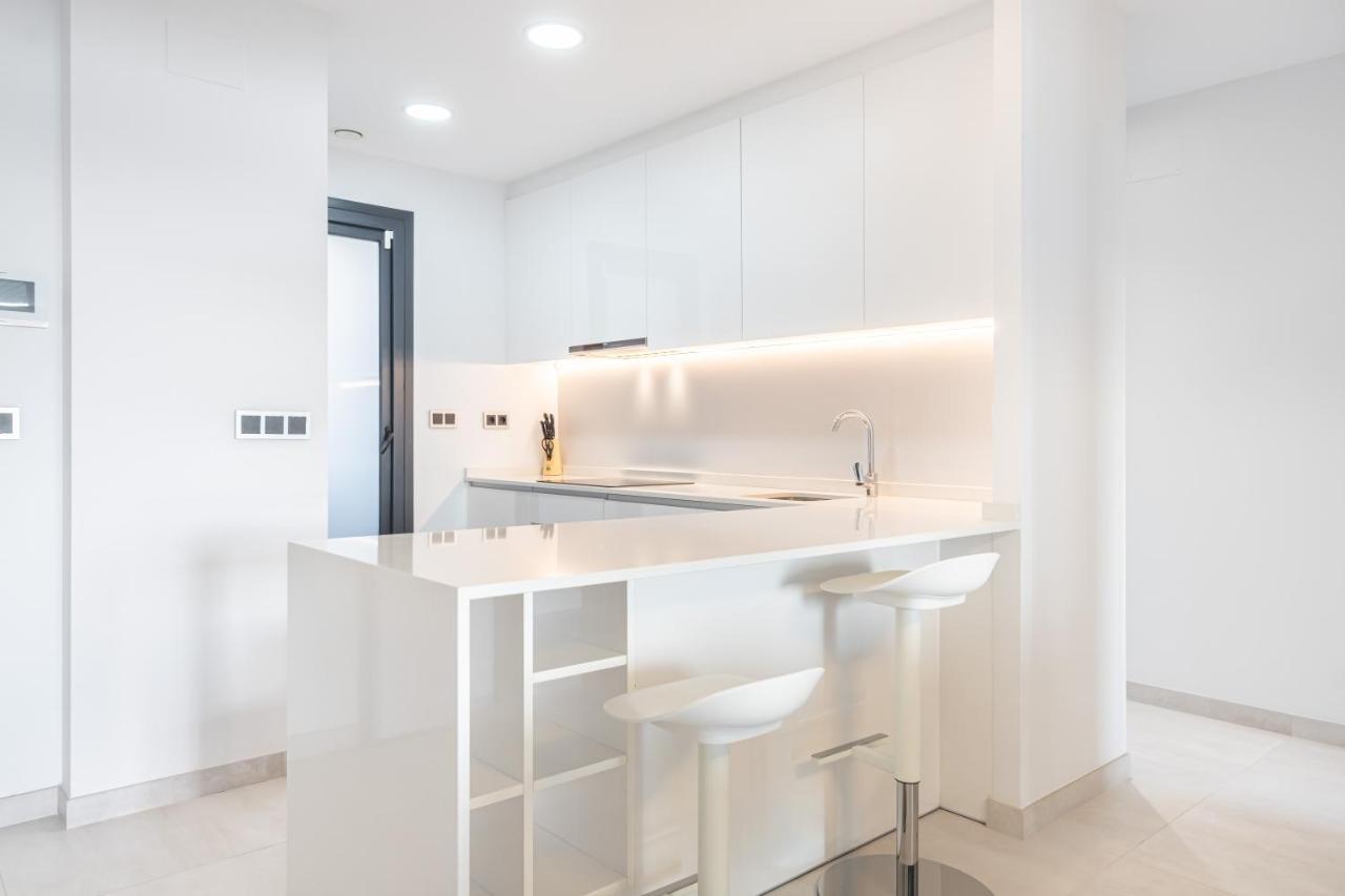 Sunset Waves Deluxe Apartments Poniente Beach Resort Benidorm Esterno foto