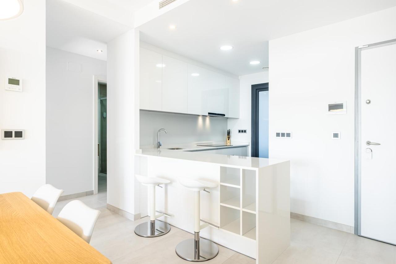 Sunset Waves Deluxe Apartments Poniente Beach Resort Benidorm Esterno foto