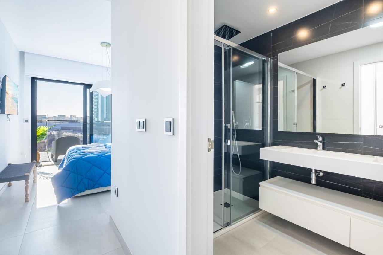 Sunset Waves Deluxe Apartments Poniente Beach Resort Benidorm Esterno foto